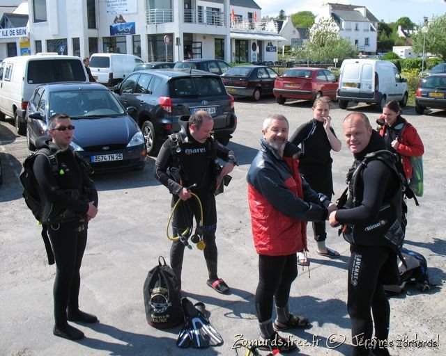 2010 05 Audierne Bouteille02