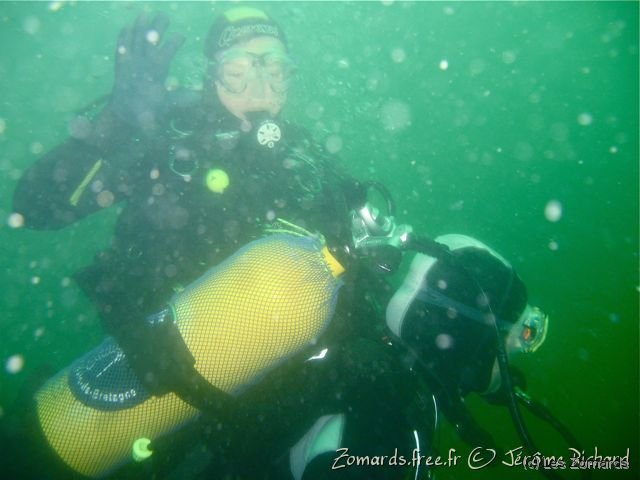 2010 05 Audierne Bouteille07