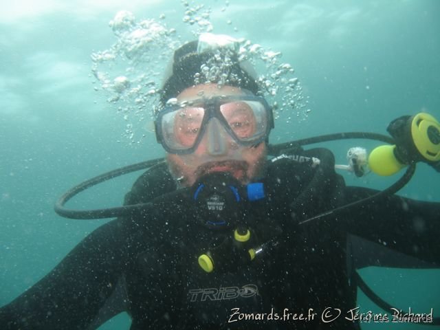 2010 05 Audierne Bouteille31