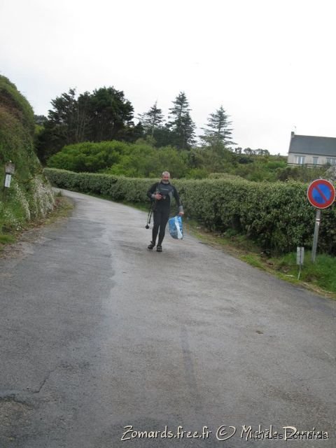 2010 05 Audierne Bouteille50