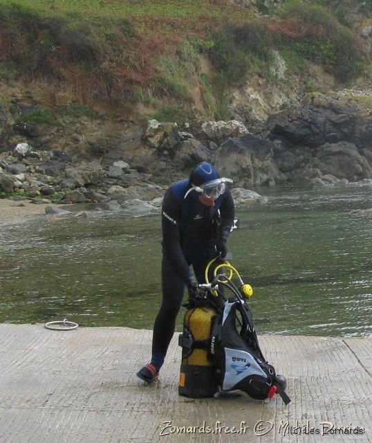 2010 05 Audierne Bouteille56